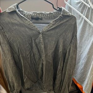 Casual Olive Green Button-Up Shirt